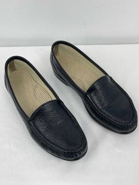SAS SIMPLIFY Black Leather Slip-On Loafers SIZE 8 N